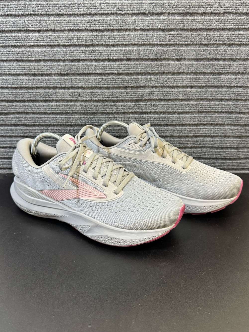Brooks Adrenaline 24 GTS Shoes Size 11